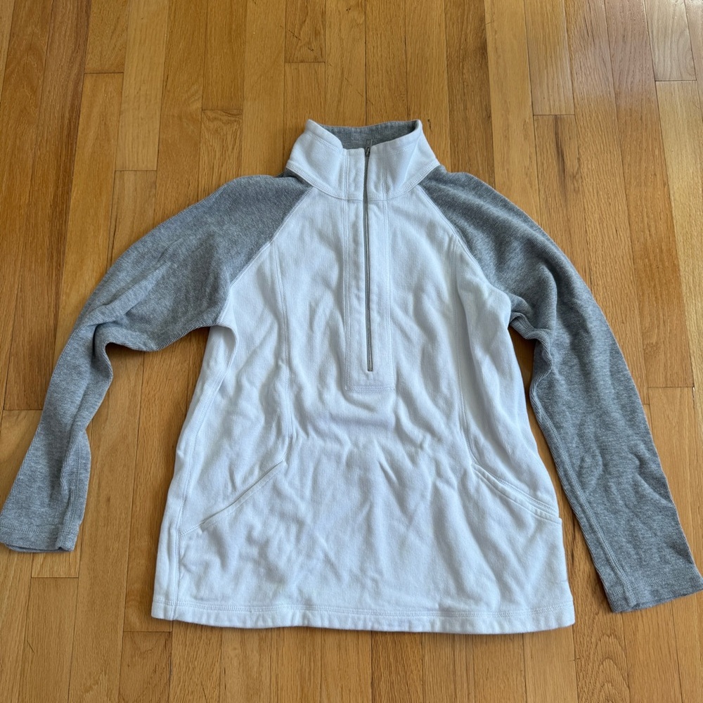Tommy Bahama White and Gray Quarter Zip Pullover Small